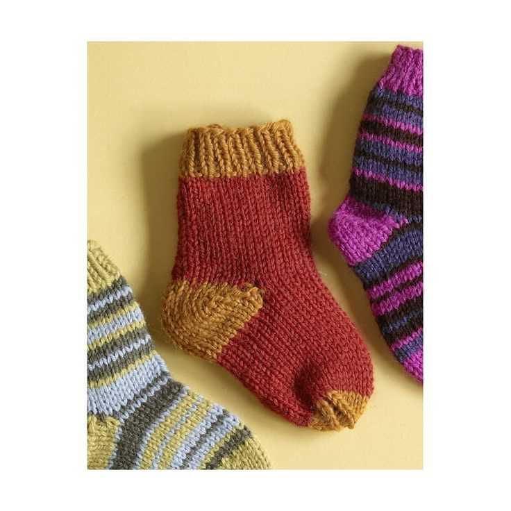 Knit baby socks pattern free