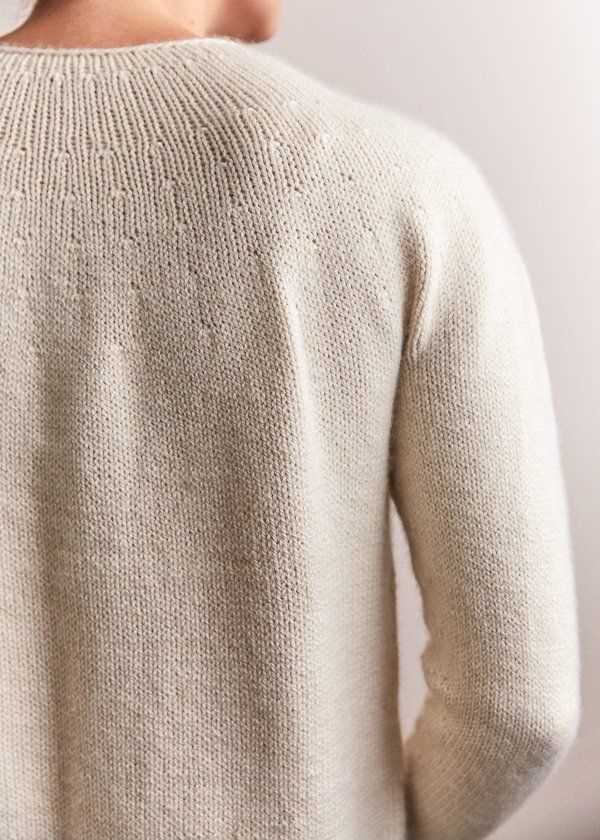 Circular yoke knitting pattern