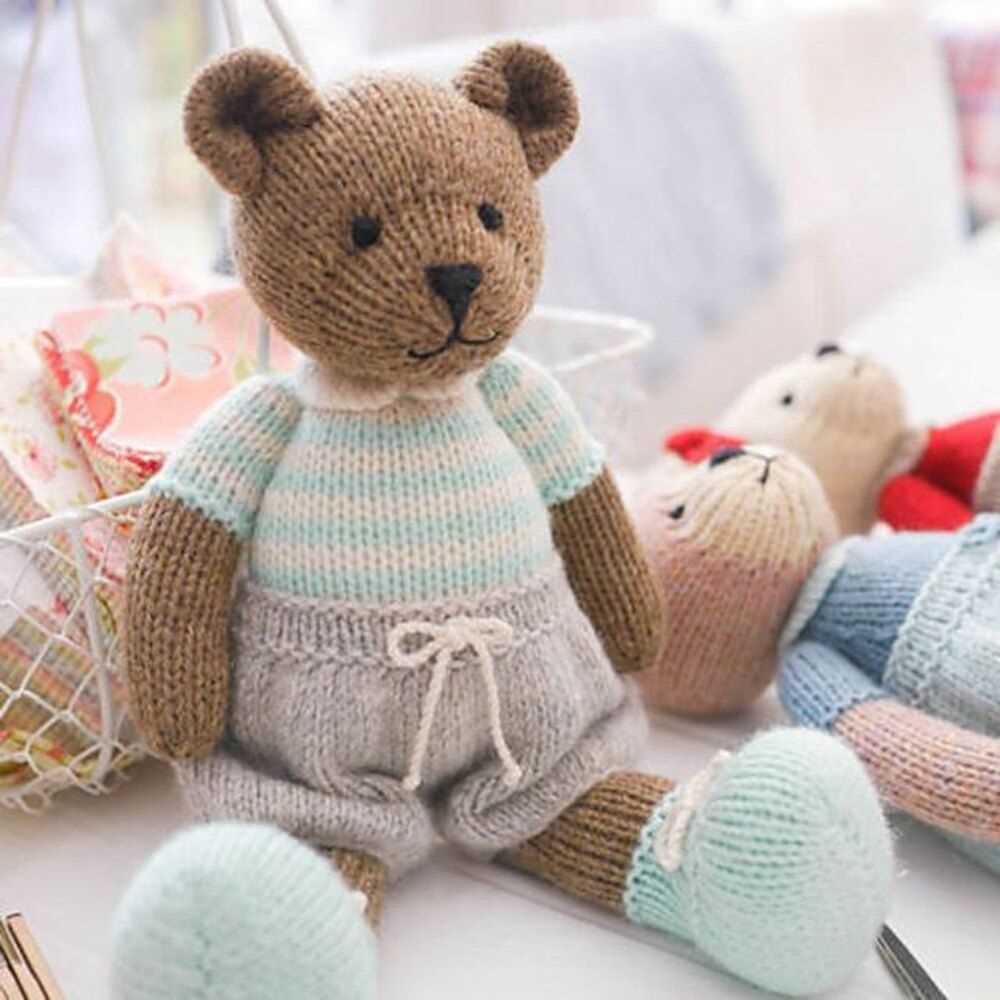 Christmas teddy bear knitting pattern