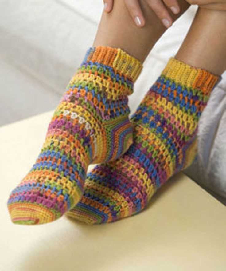 Heart socks knitting pattern