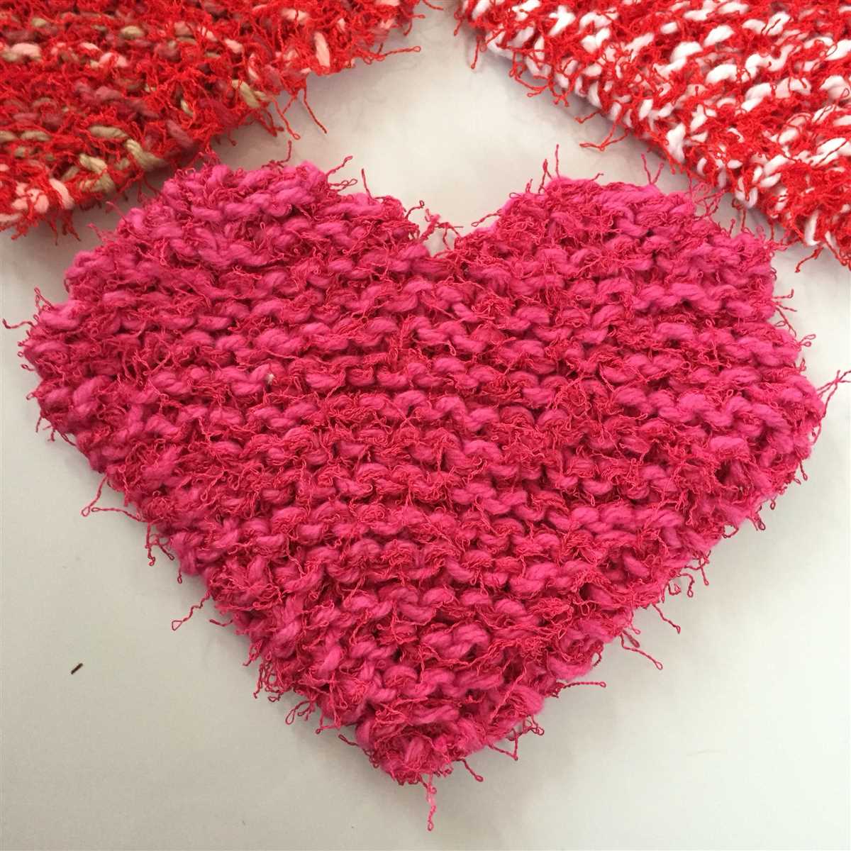 Heart shaped knitted dishcloth pattern