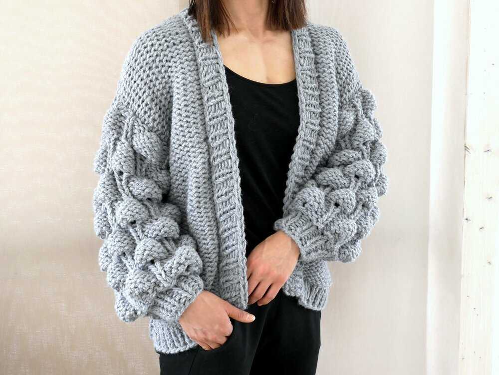 Ladies chunky cardigan knitting pattern