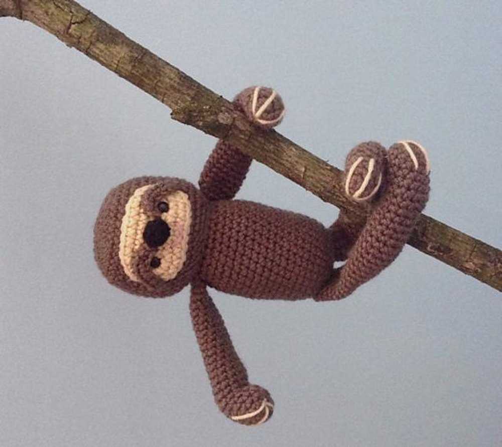 Knitting pattern for sloth