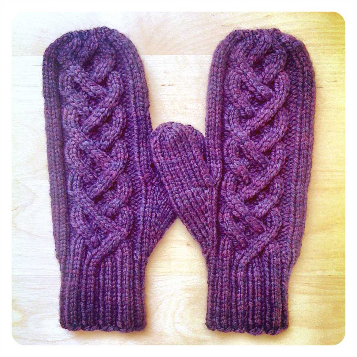 Mitten gloves knitting pattern