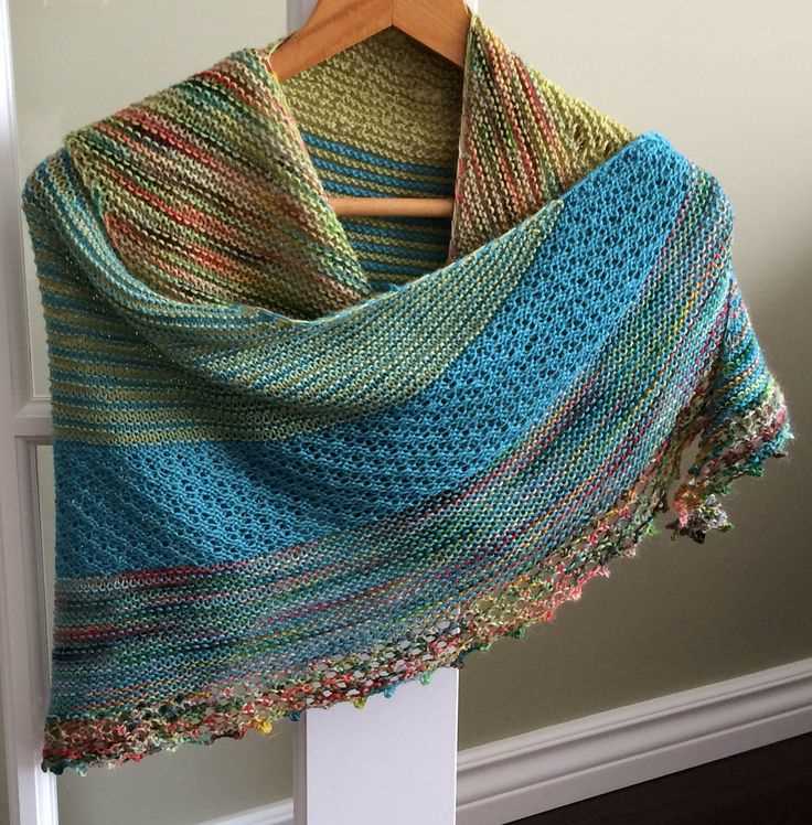 Knitted shawl free pattern