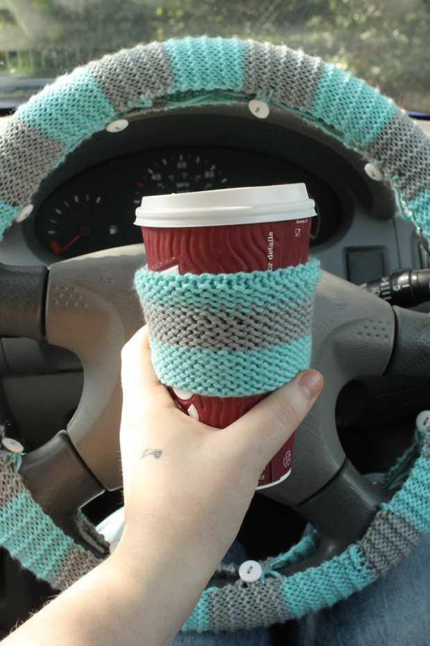 Steering wheel cover knitting pattern