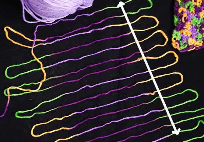Knit stitch patterns for variegated yarn