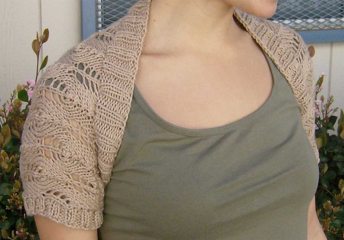 Knitting pattern shrug