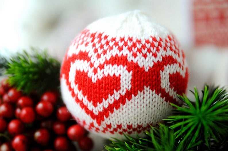 Knit christmas ball ornament pattern