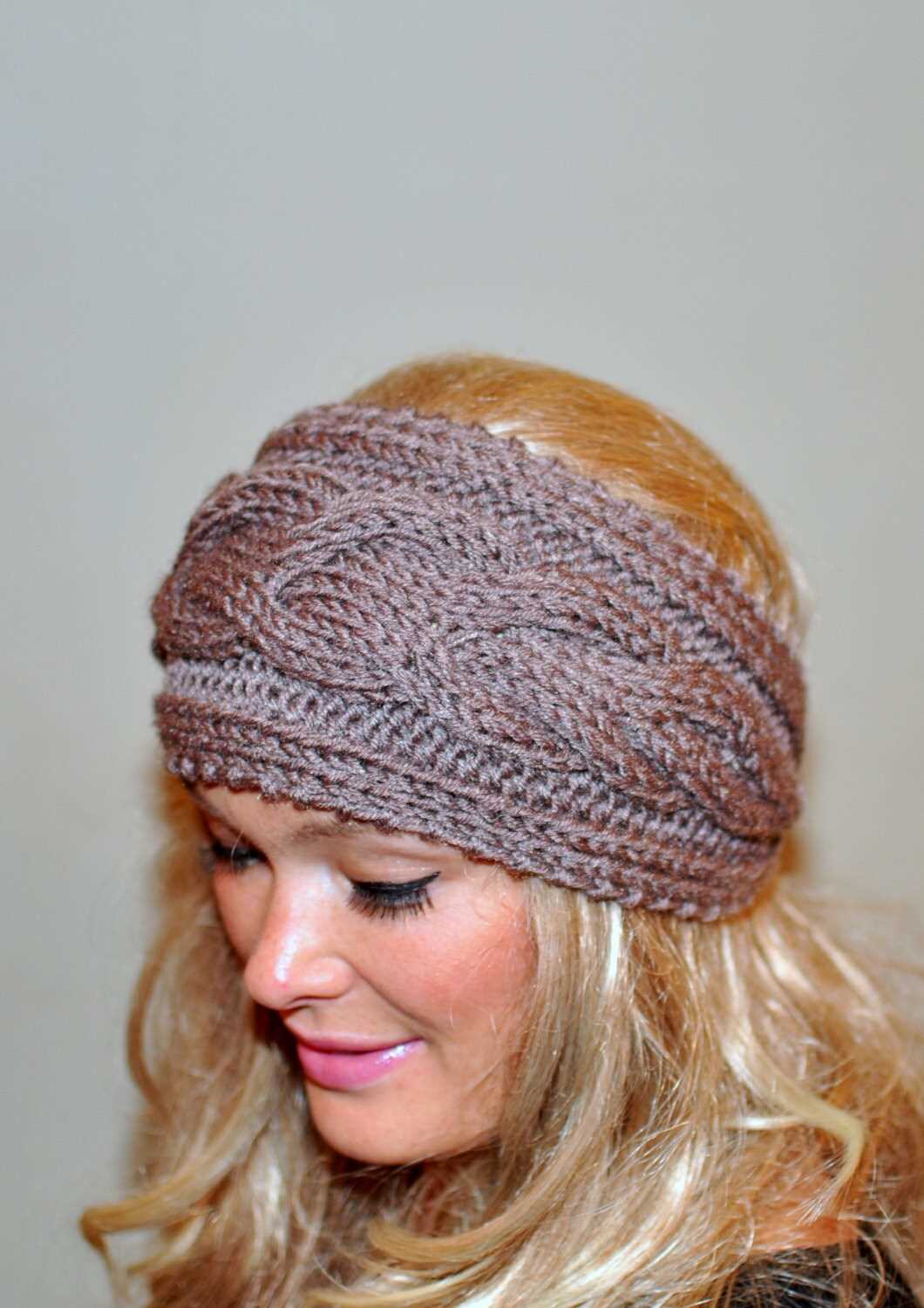 Cable ear warmer knitting pattern