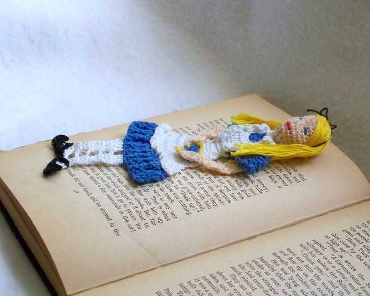 Knitted bookmark pattern easy