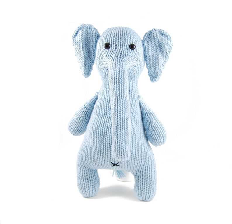 Knit elephant pattern