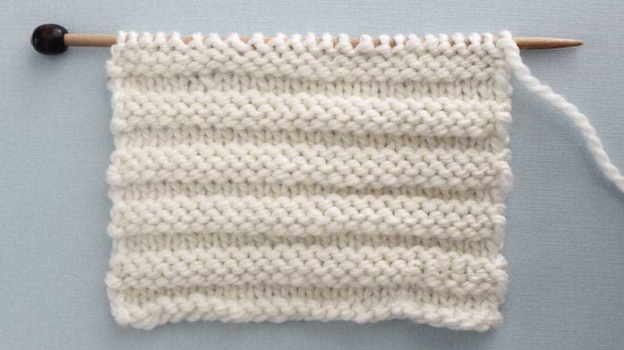 Knit and purl scarf patterns