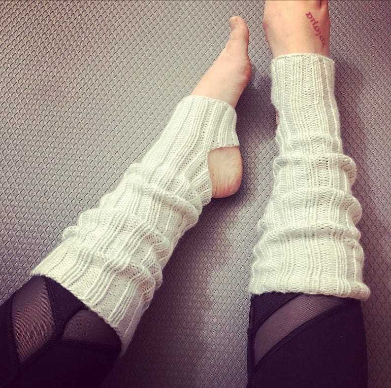 Thigh high socks knitting pattern