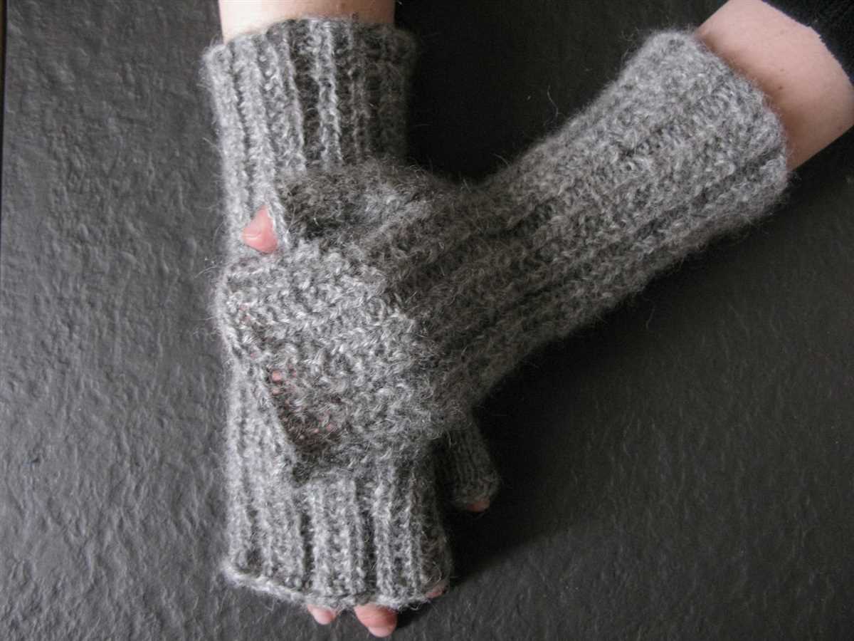 Mens fingerless gloves knitting pattern