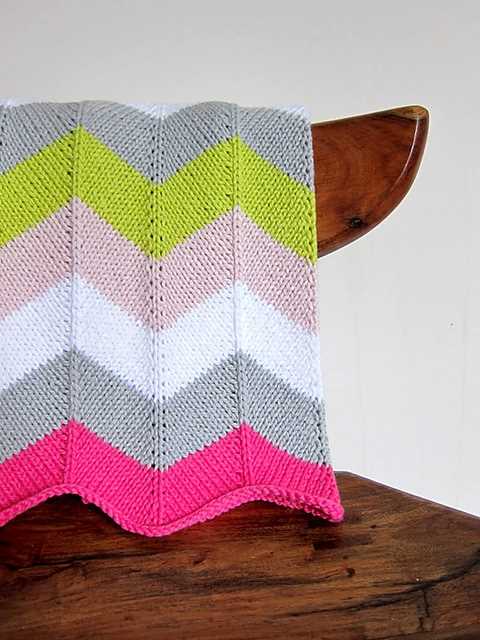 Chevron knit blanket pattern