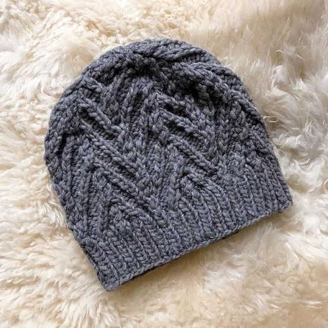 Berry hat knitting pattern