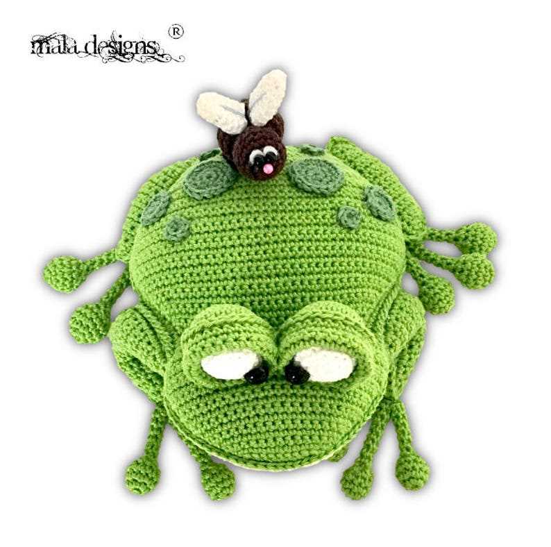 Free frog toy knitting pattern