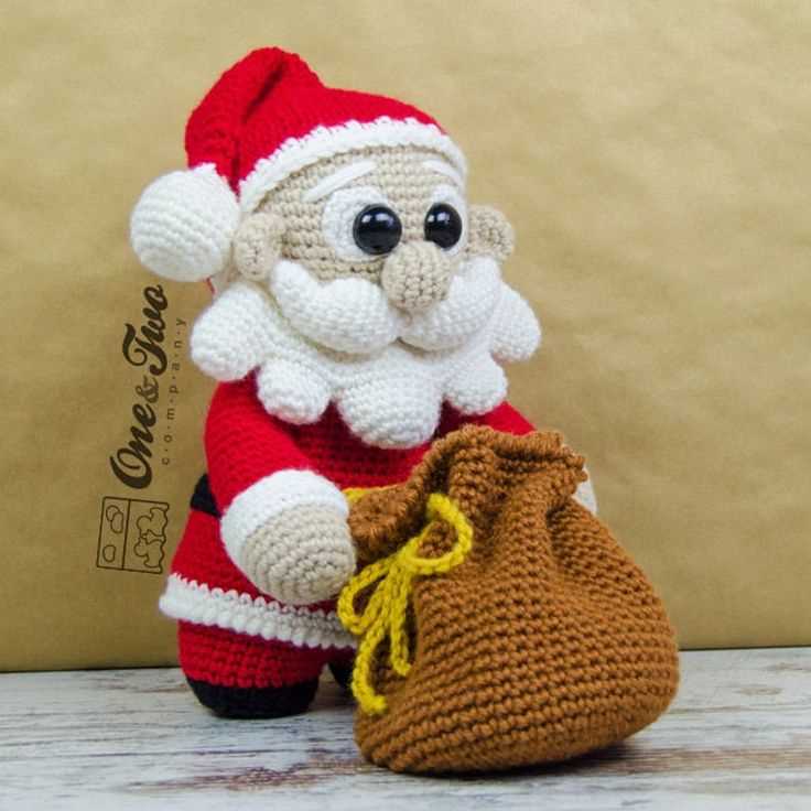 Knitting patterns for santa claus