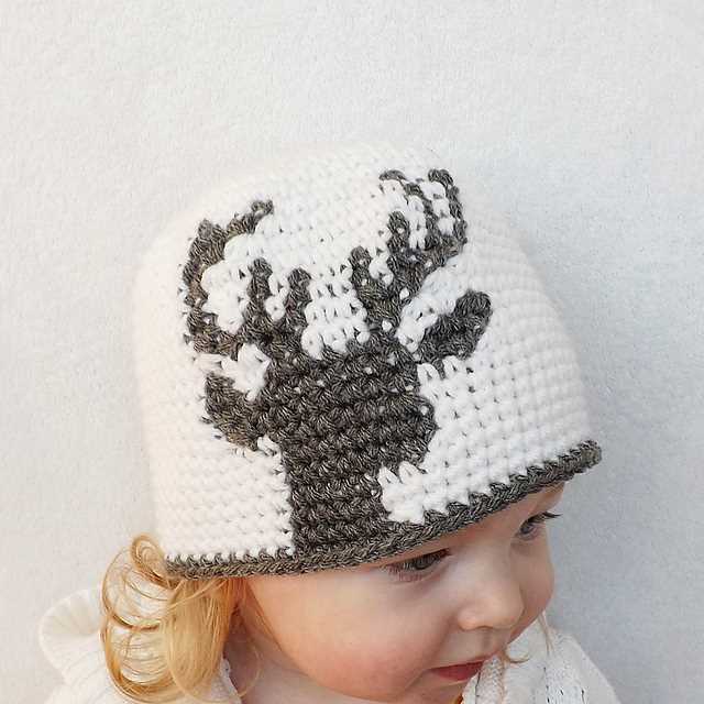Knit deer hat pattern