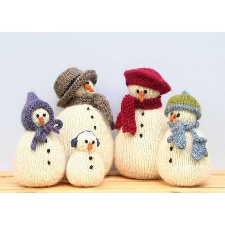 Knitting pattern for small snowman