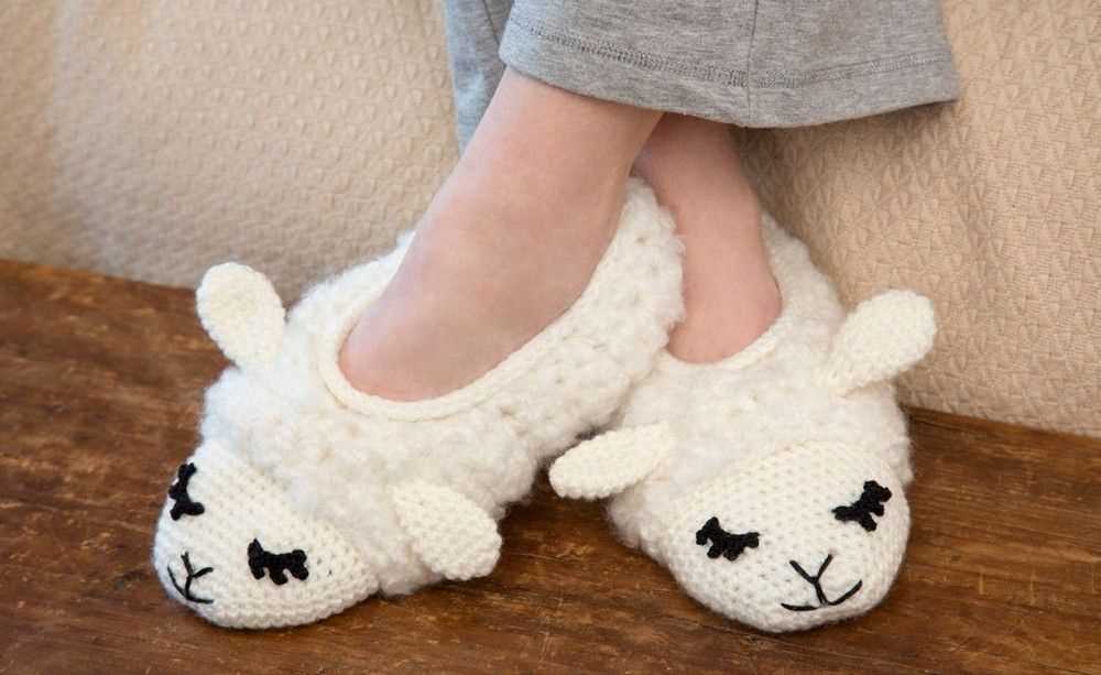 Animal booties knitting pattern