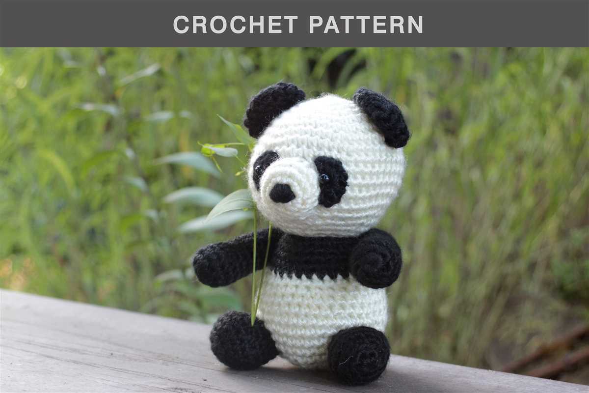 Knitted panda bear pattern