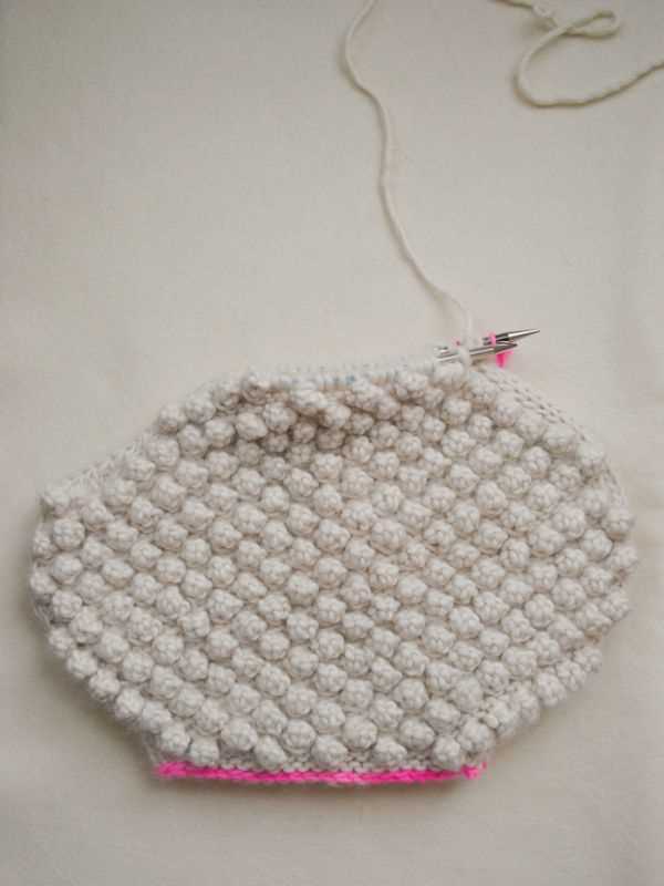 Bobble sheep knitting pattern