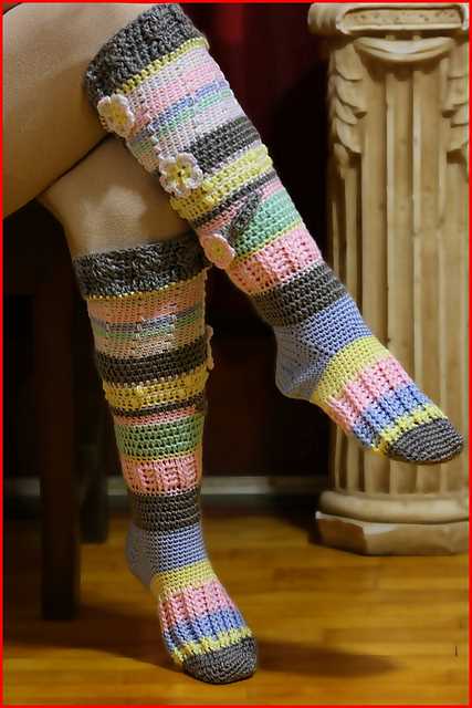 Knit knee socks pattern