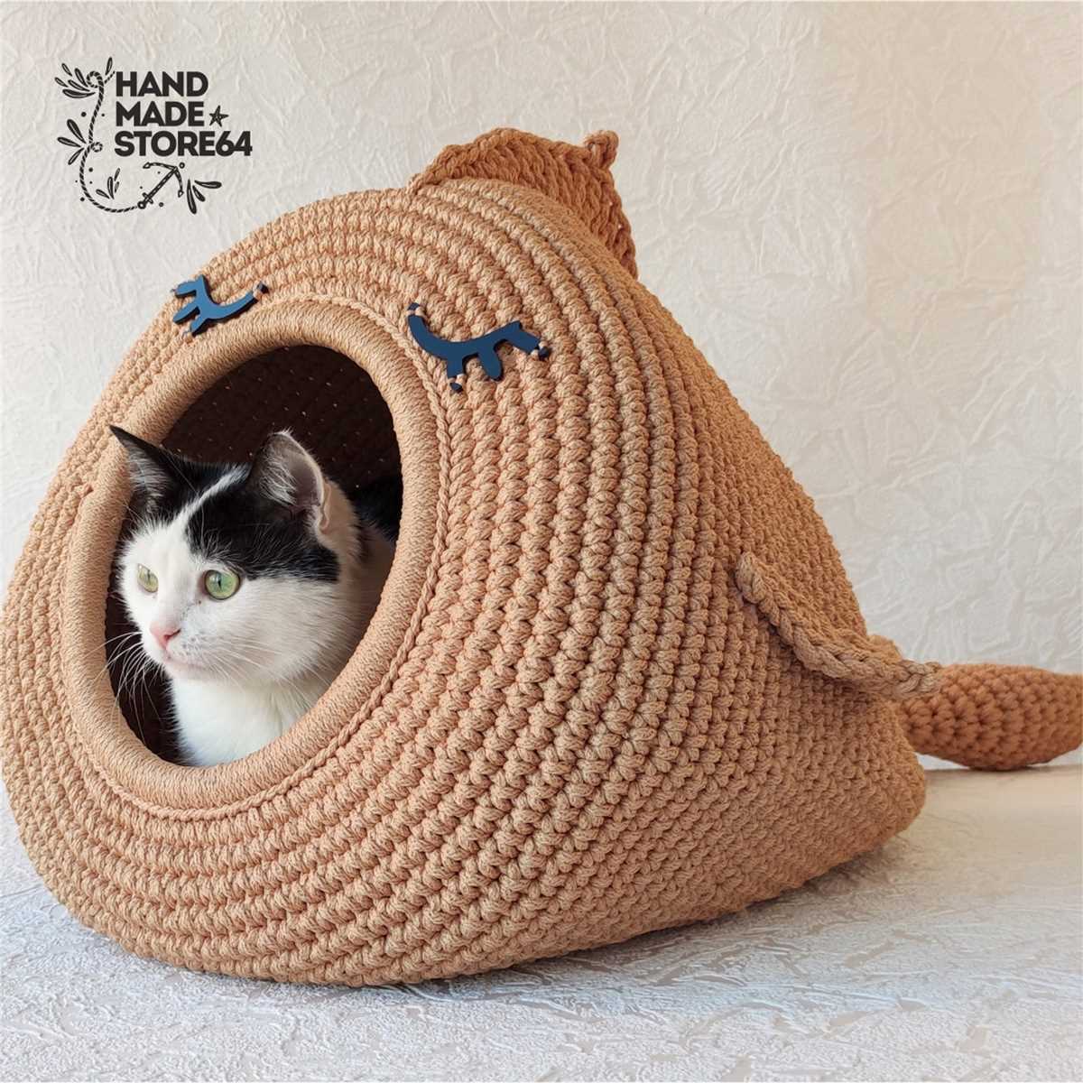 Knitting pattern for cat cave
