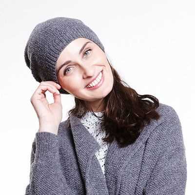 Knitted seed stitch hat pattern
