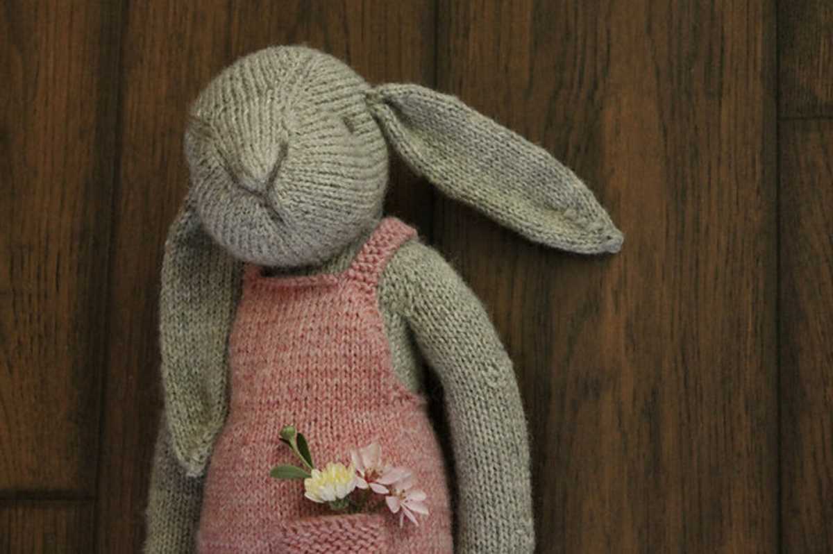 Vintage rabbit knitting pattern