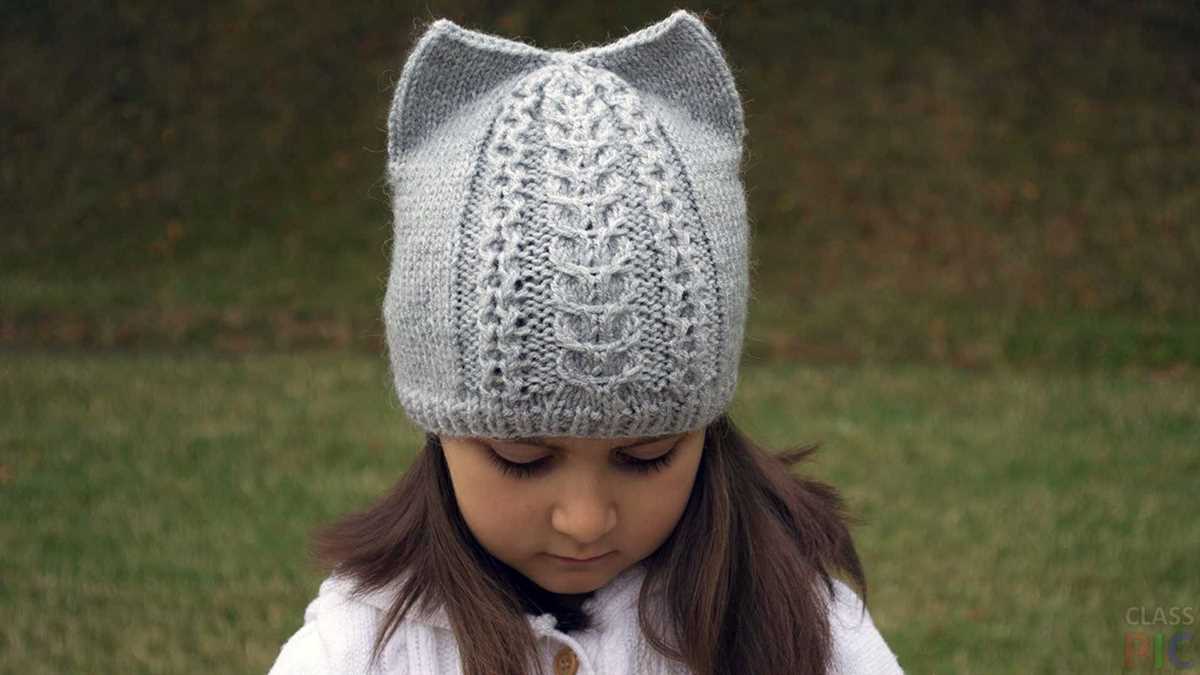 Knit hat with ears pattern free