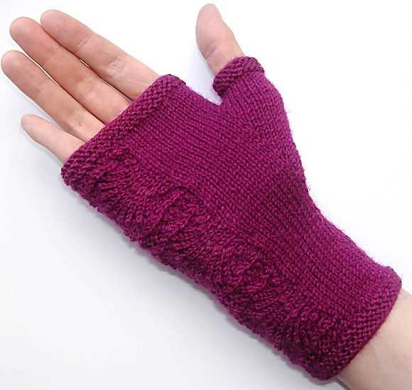 Fingerless gloves knitting pattern magic loop