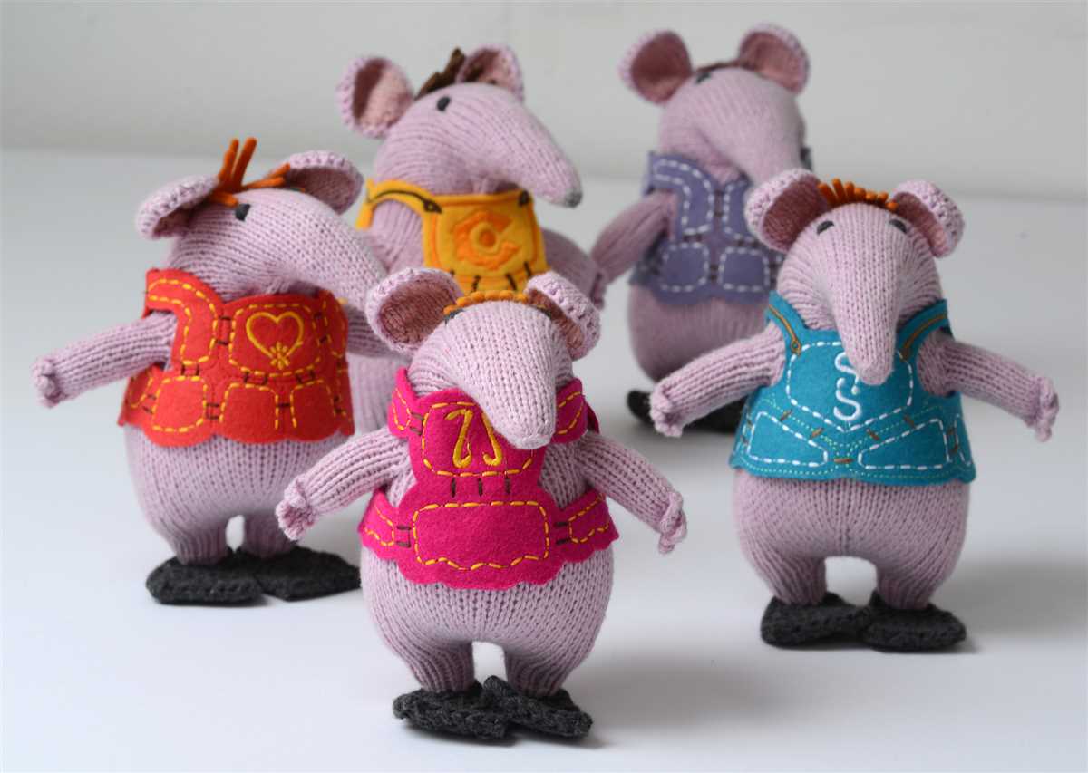 Clanger knitting pattern