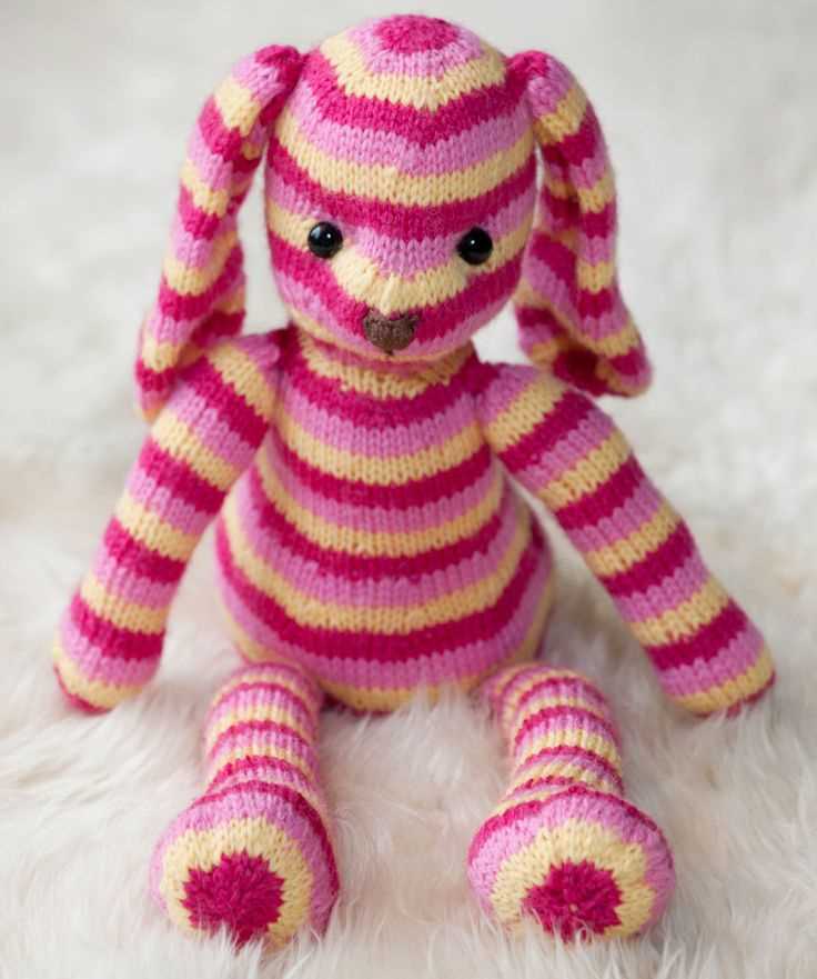 Knit your way to playful joy - Beginner-friendly toy patterns Easy knitted toy patterns for beginners