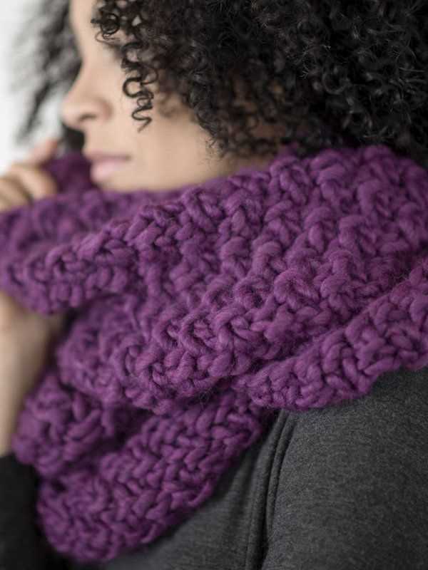 Easy chunky knit cowl pattern