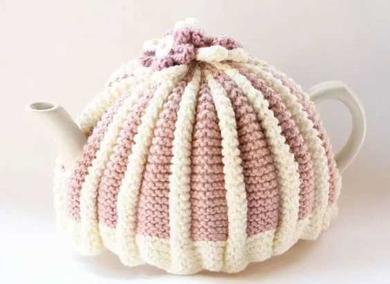 Knitted tea cosy patterns uk