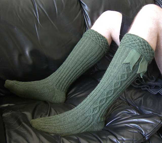 Long sock knitting pattern