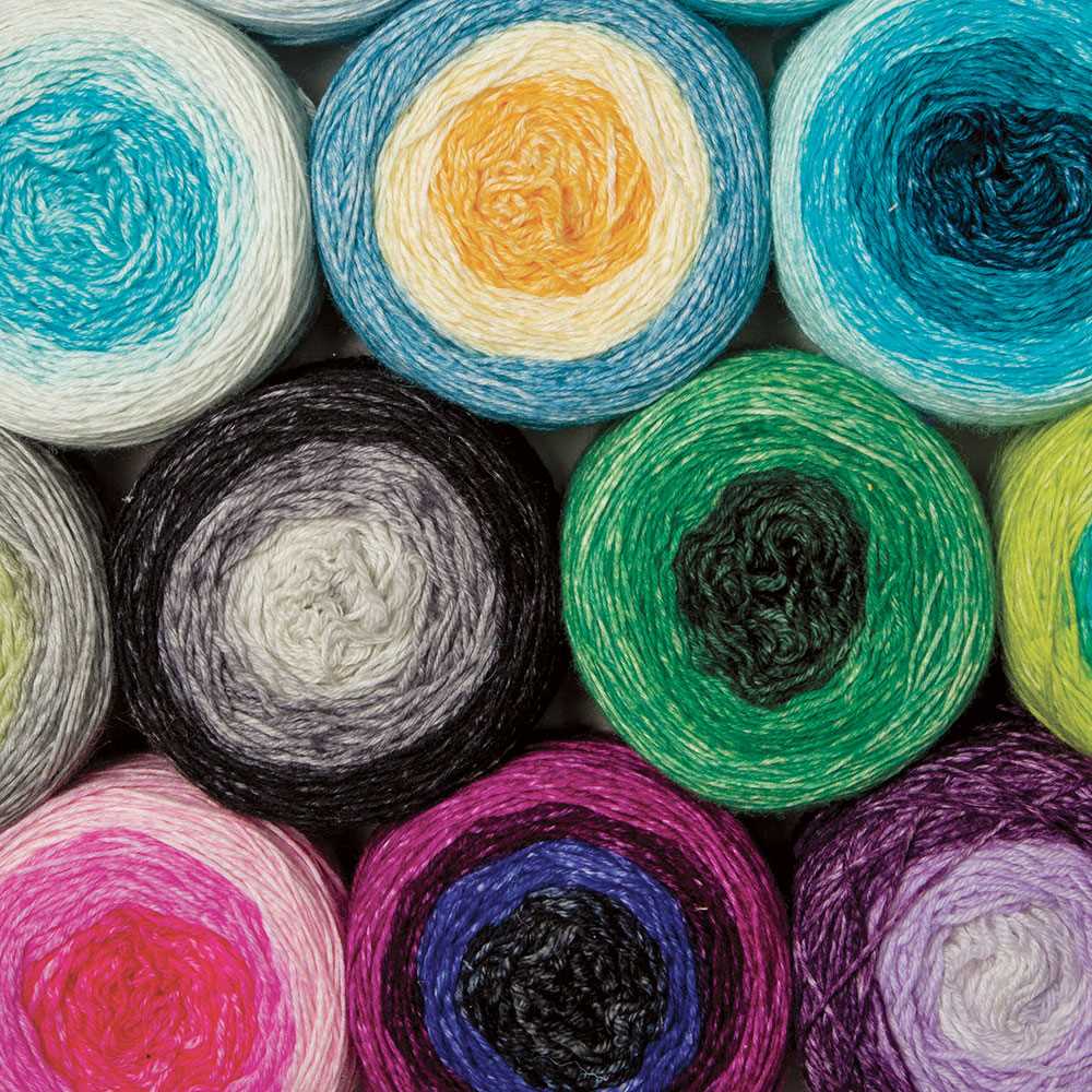 Knitting kits with pattern and yarn