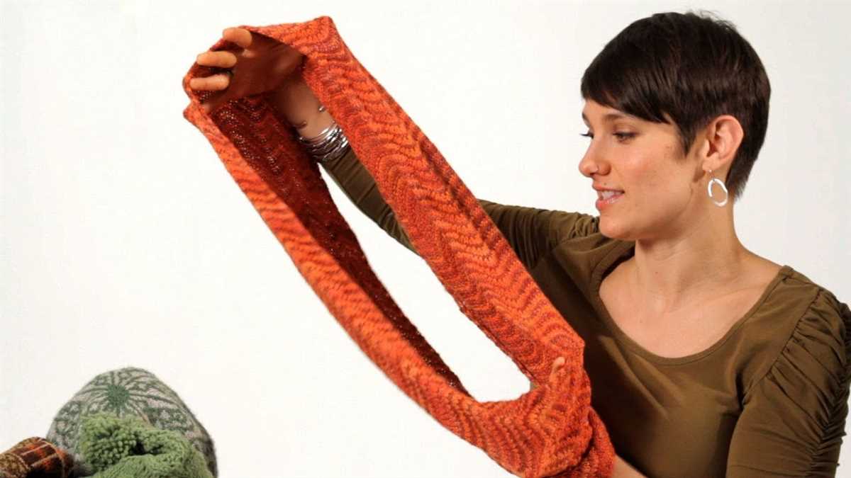Loop scarf pattern knit