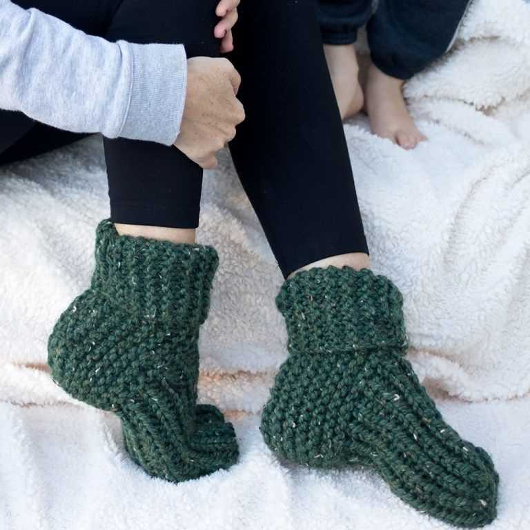 Free knitting patterns for beginners slippers