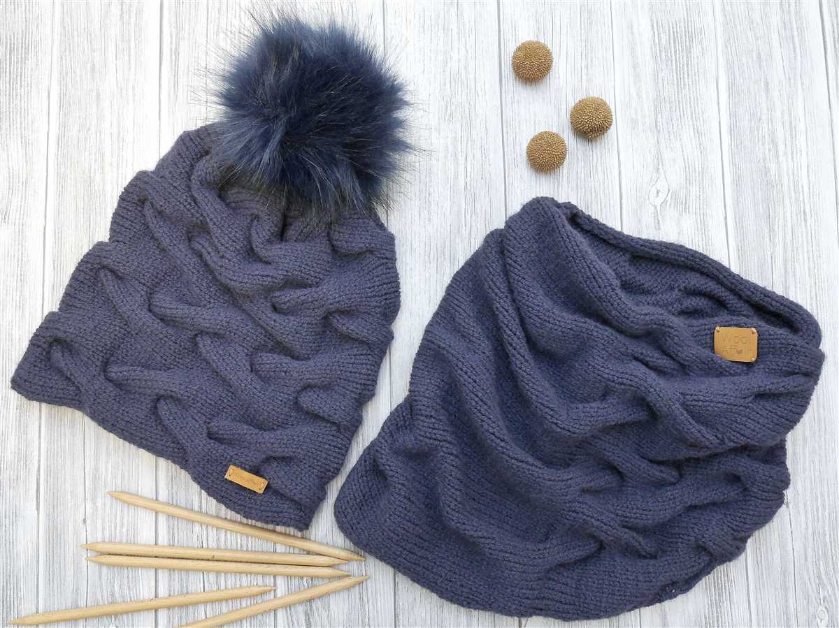 Bulky cable knit scarf pattern