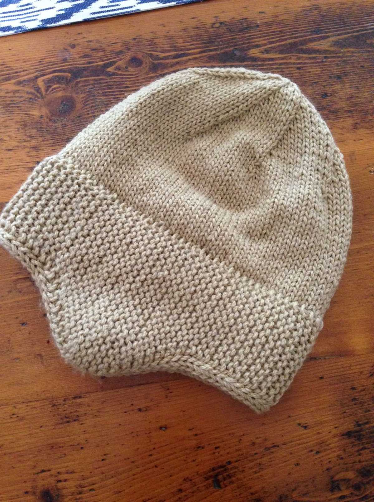 Flat knit cable hat pattern