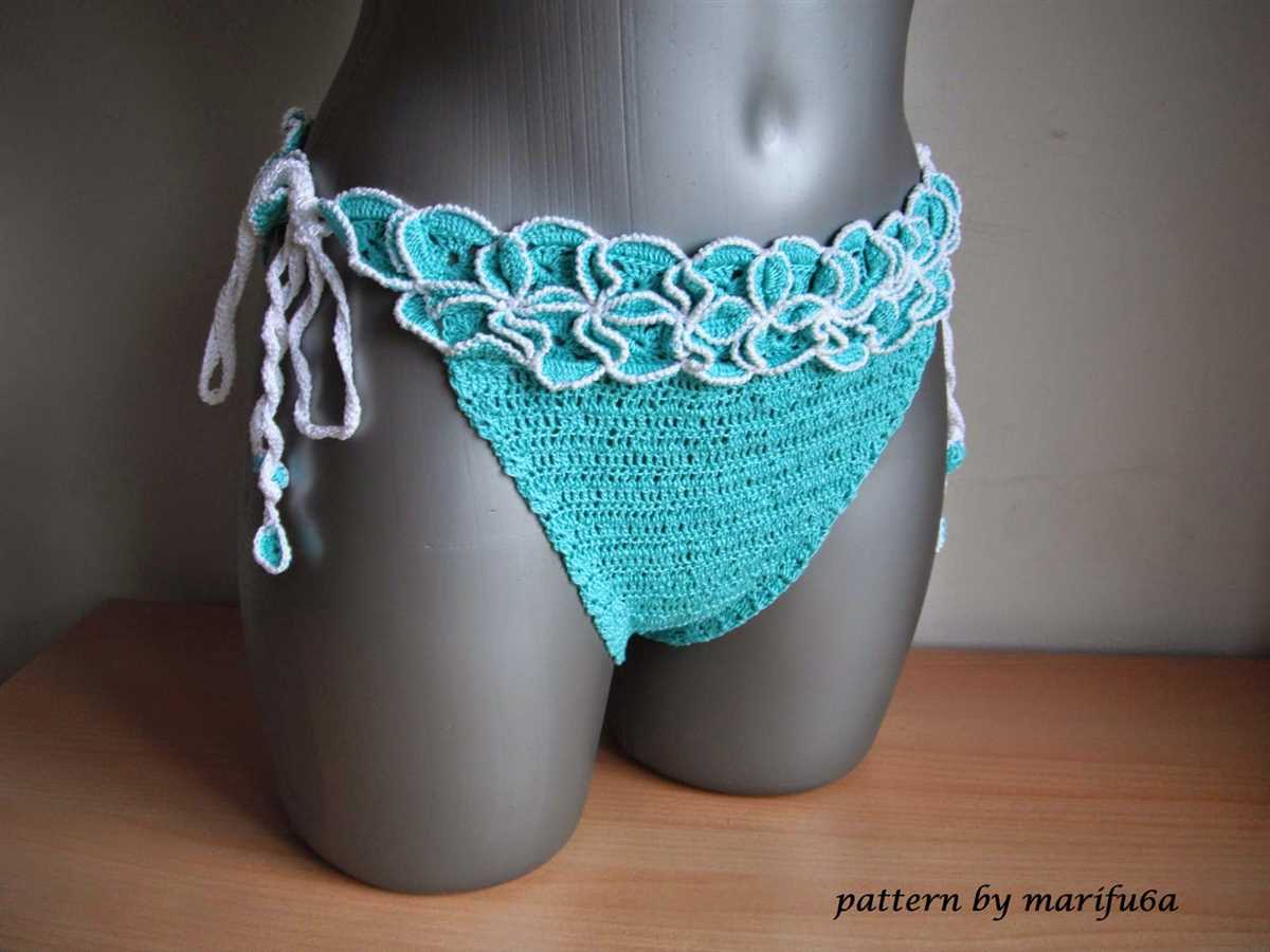 Knitting bikini pattern