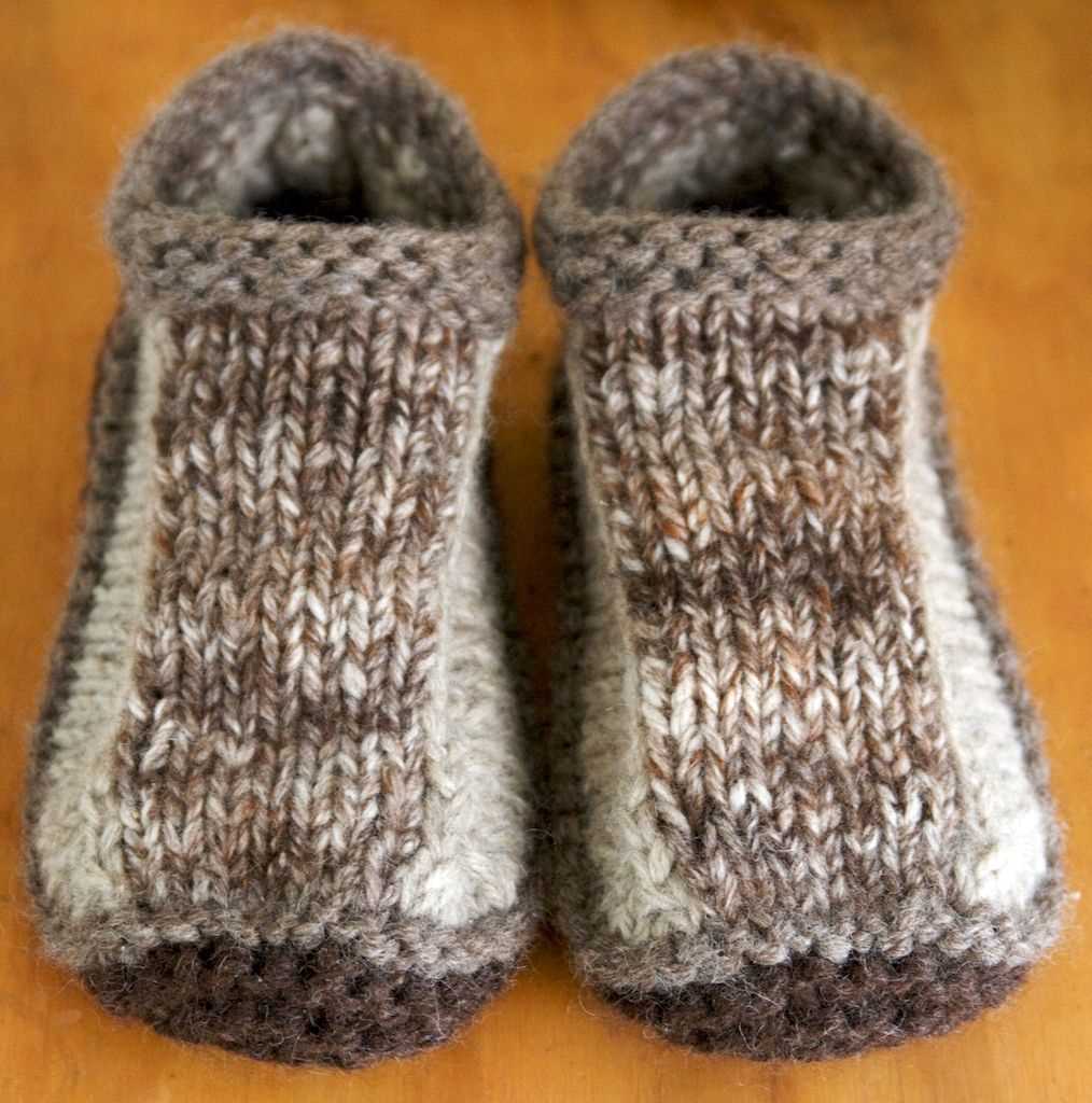 Knitted house slippers pattern free