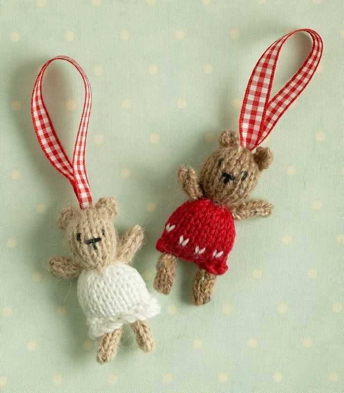 Free christmas knitting patterns uk