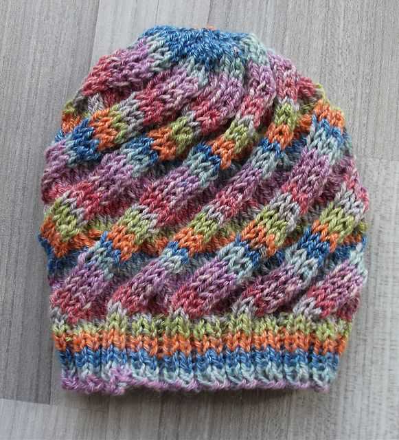 Free knitting pattern for swirl hat