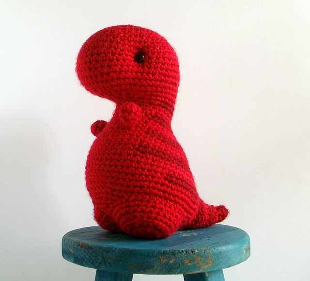Free dinosaur knitting pattern