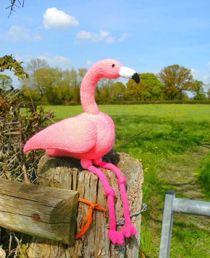 Knitted flamingo pattern